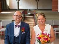 Das Brautpaar allein in der Kirche